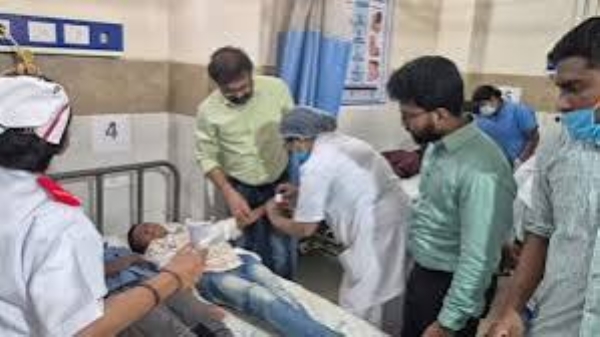 Several Students Fall Sick After Eating Allegedly Contaminated Khichdi at Nagarkurnool Hoste Several Students Fall Sick After Eating Allegedly Contaminated Khichdi at Nagarkurnool Hoste