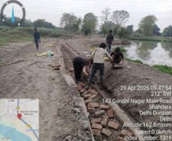 View of the under-construction river rejuvenation projects at the Shastri Park and Kailash Nagar drains in Delhi under the Nature-Based River Rejuvenation Model. View of the under-construction river rejuvenation projects at the Shastri Park and Kailash Nagar drains in Delhi under the Nature-Based River Rejuvenation Model.