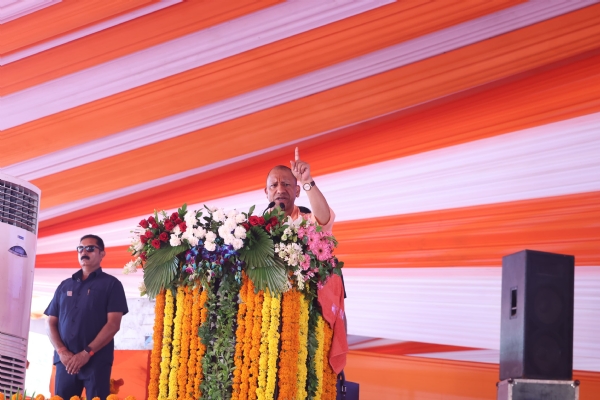 Chief Minister Yogi Adityanath addressing public on Thursday Chief Minister Yogi Adityanath addressing public on Thursday