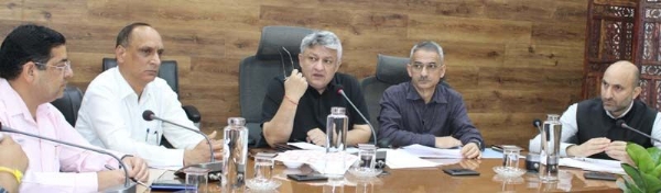 Vishesh Mahajan reviews digitization of revenue records in Doda