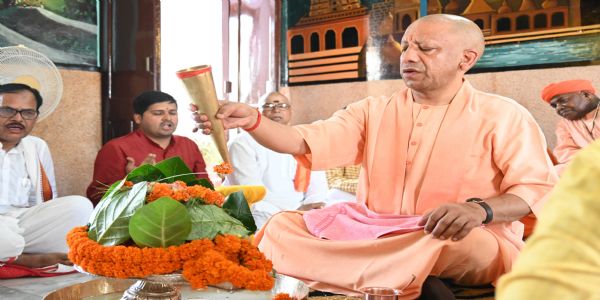 Gorakshapeethadhiswar Yogi Adityanath performs Rudrabhishek and havan to mark Shrawan 2nd Somvaar