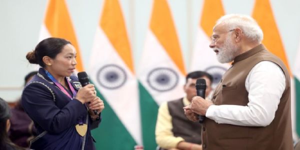 PM Modi’s Encouragement Will Inspire Me to Work Harder, Says Mirabai Chanu After Glasgow Gold