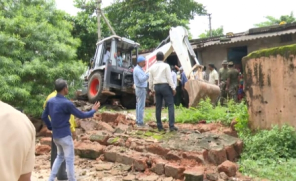 330 Transit Houses Face Demolition in Bhubaneswar,