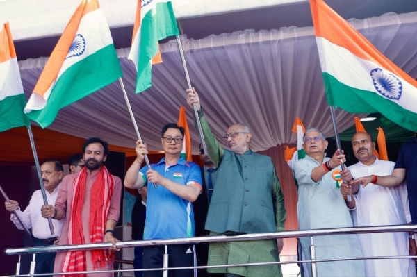 Vice President C. P. Radhakrishnan flags off the Tiranga Bike Rally.