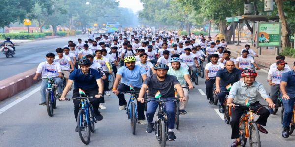 Har Ghar Tiranga Cycle Rally: Sports Minister Says Cycling Can Boost Fitness and Help Tackle Pollution, Traffic