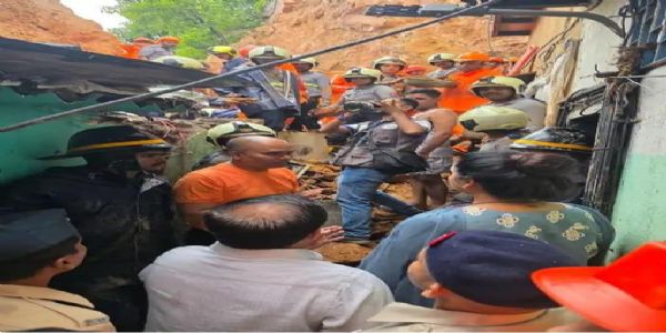 Two dead, 5-6 feared trapped under debris in landslide in Mumbai’s Ghatkopar area