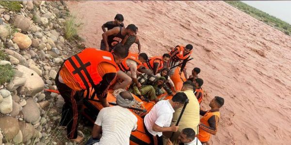 Four Women Among Seven Rescued From Flooded Ujh River In J&K’s Kathua