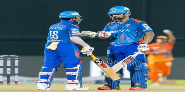 DPL: Sarthak and Vaibhav’s Blistering Half-Centuries Power North Delhi Strikers to Eight-Wicket Win