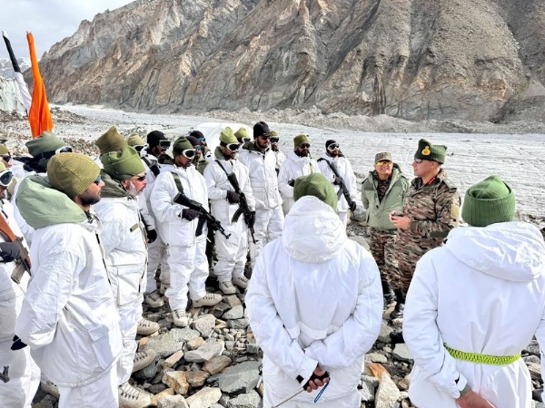 GoC 14 Corps Reviews Operational Preparedness Of Troops In Siachen Sector In Ladakh GoC 14 Corps Reviews Operational Preparedness Of Troops In Siachen Sector In Ladakh