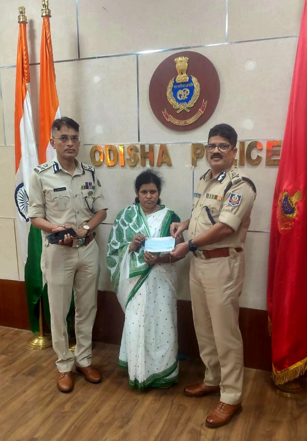 Odisha Police Provides Rs 6.55 Lakh Assistance to Family of Deceased Home Guard