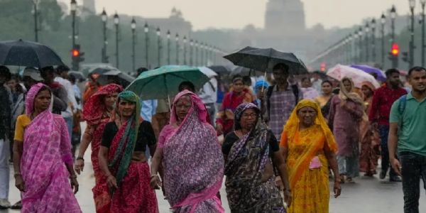 Heavy Rainfall Alert Issued Across Several States; Delhi Likely to Experience Pleasant Weather