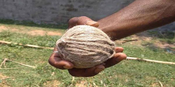 Bomb recovered by roadside in Baruipur