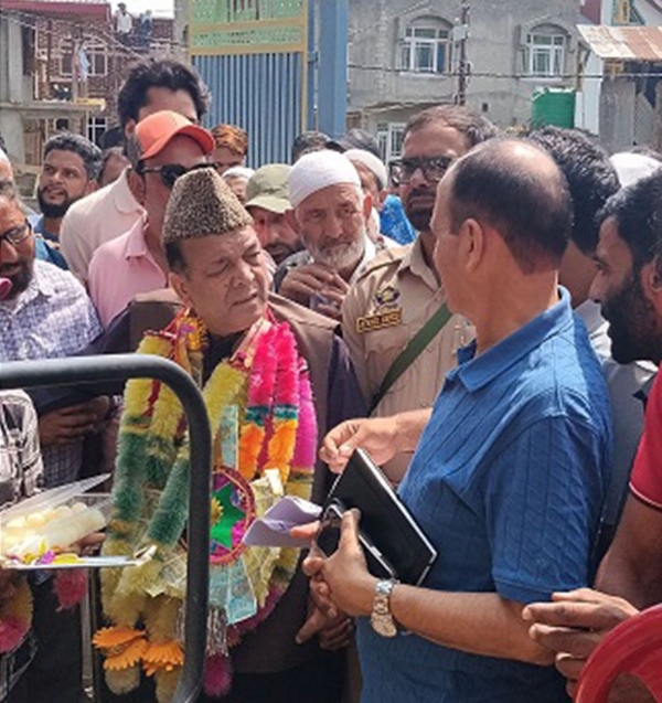 Rather reviews Pakherpora Urs arrangements, calls for advance preparedness