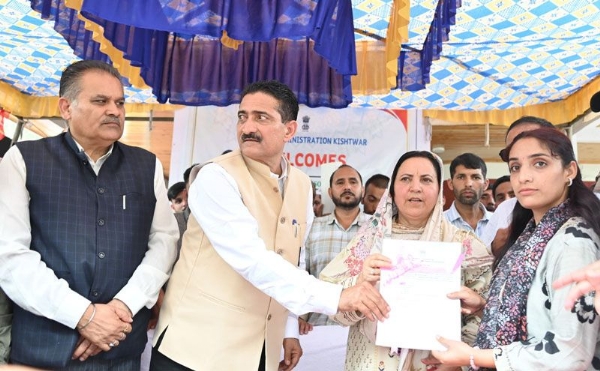Sakeena visits Chatroo, inaugurates development projects Sakeena visits Chatroo, inaugurates development projects