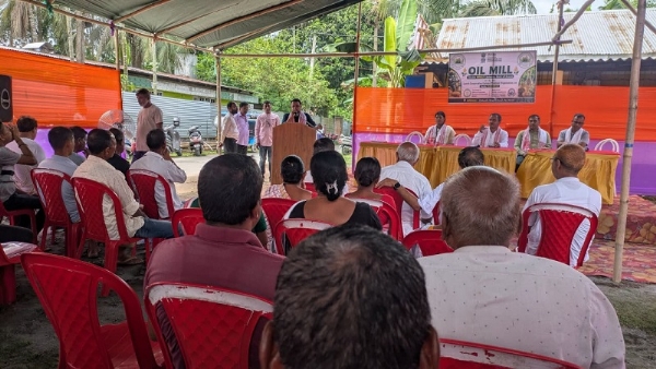 भाकिसं के तत्वावधान में पटबाउशी में स्थापित आधुनिक सरसों तेल मिल की तस्वीर। भाकिसं के तत्वावधान में पटबाउशी में स्थापित आधुनिक सरसों तेल मिल की तस्वीर।