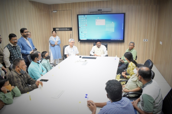 Odisha Health Minister   Visits Ahmedabad’s IKDRC-ITS