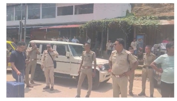 Image of the Meghalaya Vehicles Stopped From Entering Guwahati.