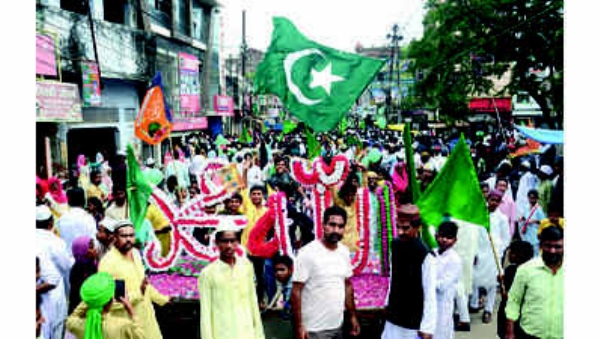 Eid Milad-Un-Nabi Celebrated Across Jammu And Kashmir Eid Milad-Un-Nabi Celebrated Across Jammu And Kashmir