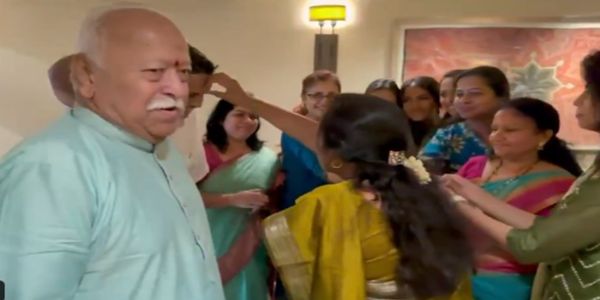 RSS Chief Mohan Bhagwat Arrives in New York, to Address Gathering at Madison Square Garden