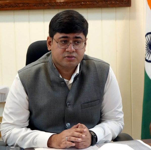 DC Ganderbal directs intensified action against drug abuse