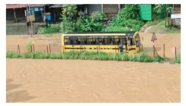 Image of the Waterlogging on National Highway in Guwahati
