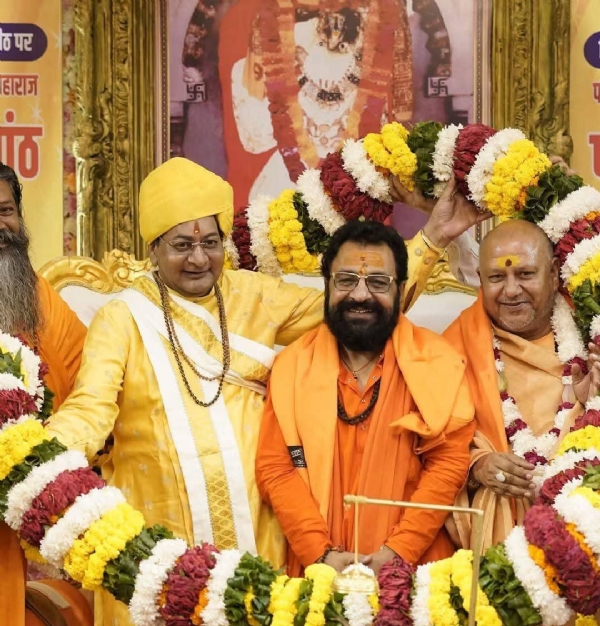 One lakh Parthiv Shivling puja marks Mahant Naresh Puri’s Patotsav in Haridwar