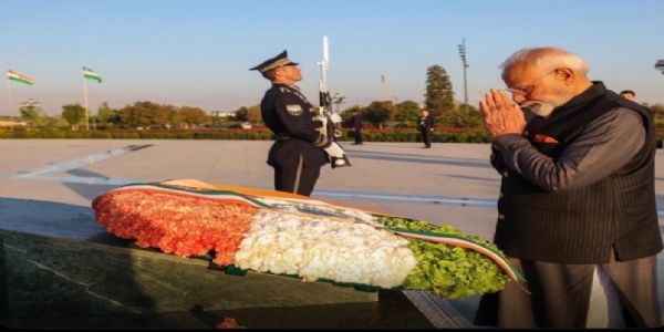 PM Modi Pays Tribute at Yangi Uzbekistan Park, Highlights Enduring India-Uzbekistan Friendship
