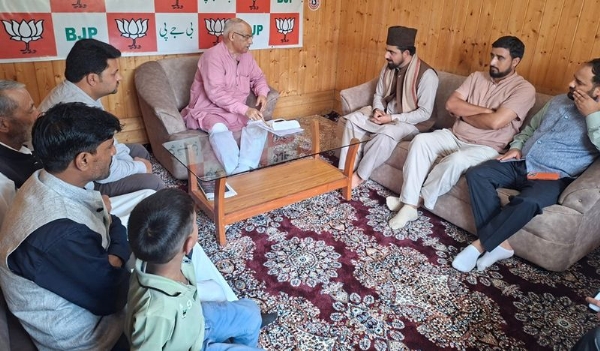 A public delegation highlighting the problems before BJP general secretary (Org), Ashok Koul