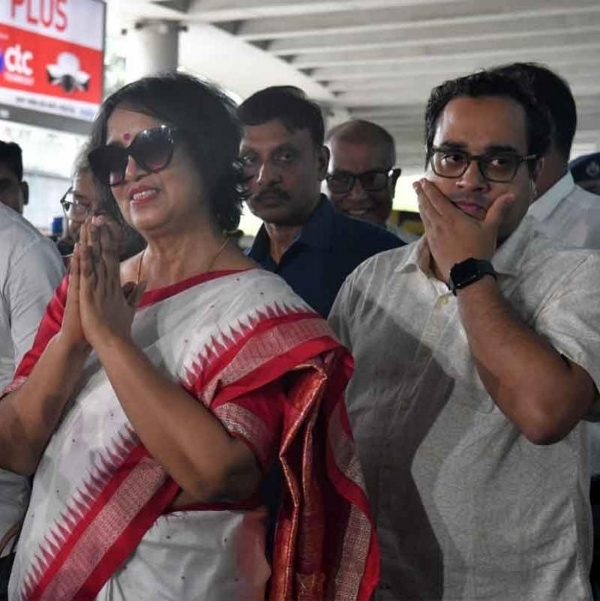 Taslima Nasrin Returns to Kolkata Taslima Nasrin Returns to Kolkata