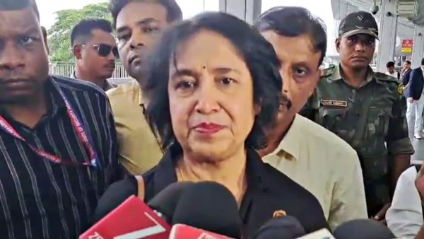 Taslima addressing press reporters Taslima addressing press reporters