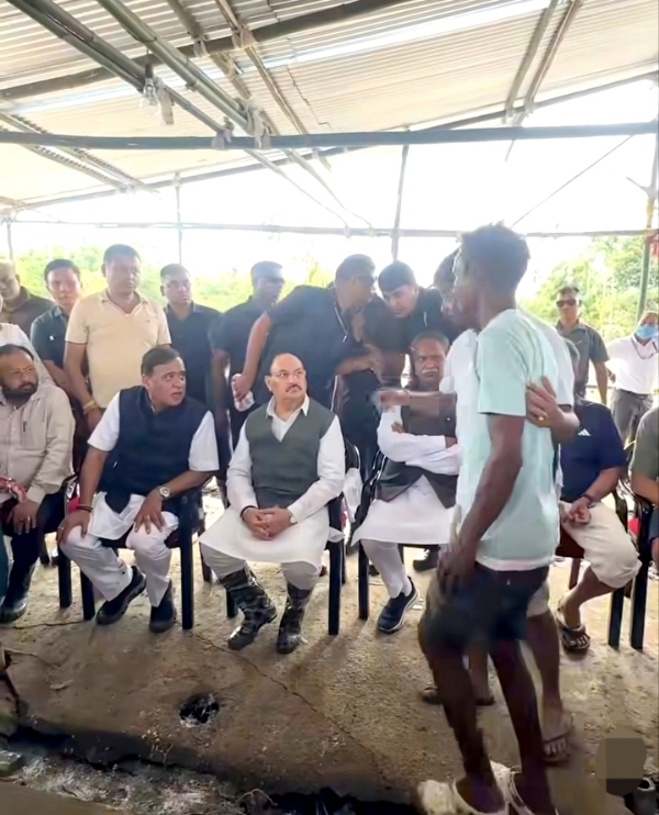 Union Health and Family Welfare Minister JP Nadda with Assam CM Dr Himanta Biswa Sarma In Flood Affected Areas of Assam.on Wednesday Union Health and Family Welfare Minister JP Nadda with Assam CM Dr Himanta Biswa Sarma In Flood Affected Areas of Assam.on Wednesday
