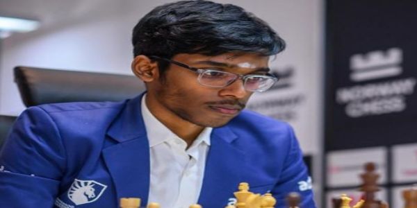 St. Louis Rapid & Blitz: Praggnanandhaa Leads Rapid Stage, Turns Focus to Blitz Battles
