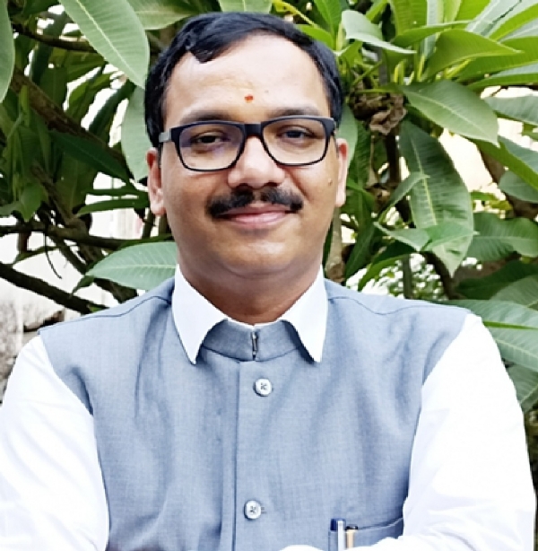 डॉ मयंक चतुर्वेदी डॉ मयंक चतुर्वेदी