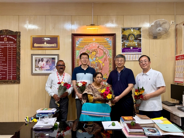 Chinese and Iranian Delegations Visit Odisha State Museum