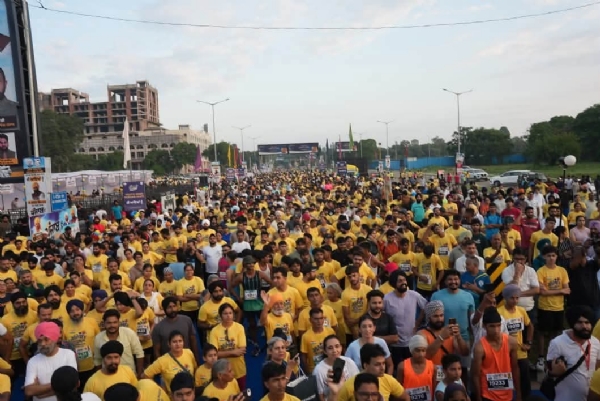 ਪੰਜਾਬ ਯੂਥ ਰਨ 2026 ’ਚ ਭਾਗ ਲੈਣ ਵਾਲੇ ਨੌਜਵਾਨ।