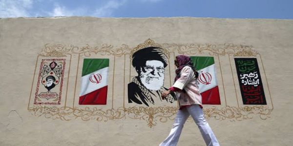 Iran Sets Conditions for Reopening Strait of Hormuz, Demands End to War