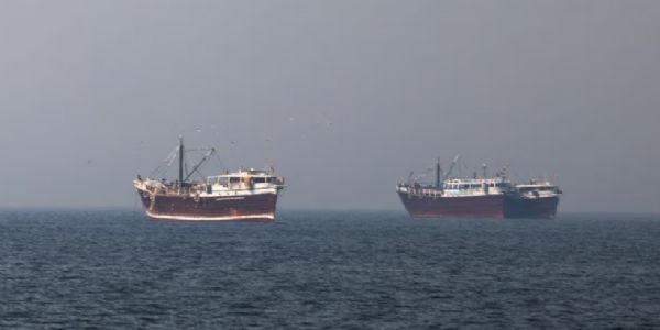 Iran Seeks Middle Ground Amid Rising Tensions with US Over Strait of Hormuz