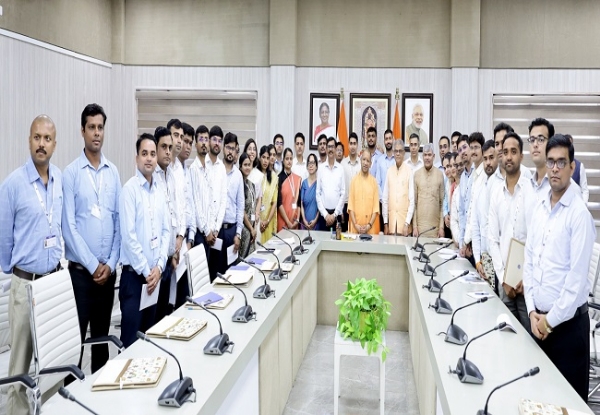 40 newly selected officers met Chief Minister Yogi Adityanath on Tuesday