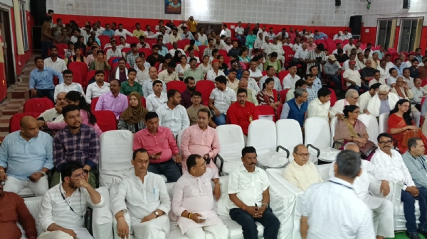 Guests in attendance at the Bharatiya Bhasha Samagam.