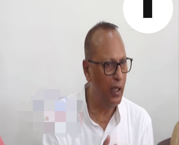 Pradyut Bordoloi विधायक प्रद्युत बरदलै बुधवार को गुवाहाटी में मीडिया से बातचीत करते हुए।