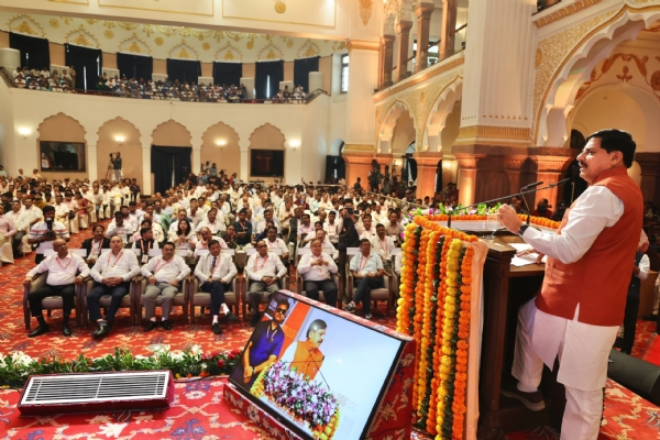 cm dr mohan yadav cm dr mohan yadav