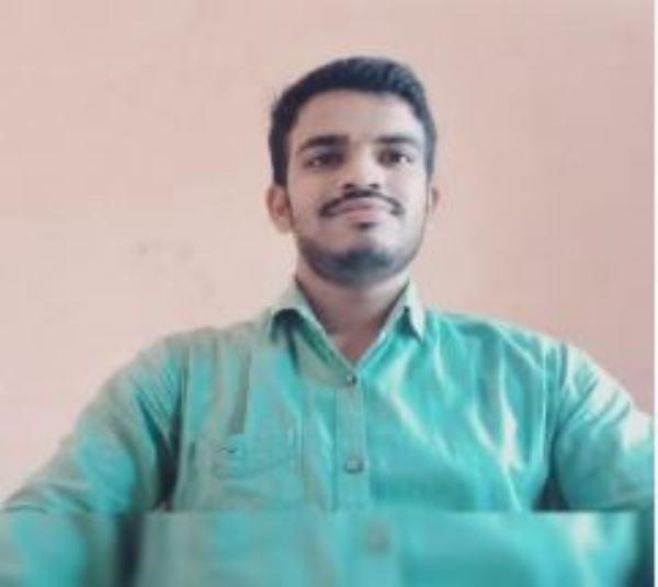 Shivam Yadav, son of Vinod Yadav, a resident of Maninath Colony, Rajpur Kala, Bareilly