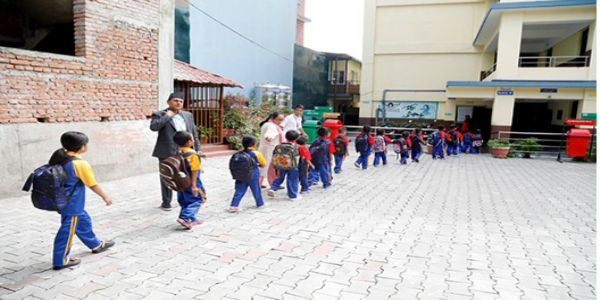102 Children Lose Both Parents in Nepal Floods, 17,000 Children in Need of Protection