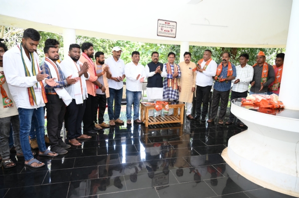 Several BJD and Congress Workers Join BJP in Koraput