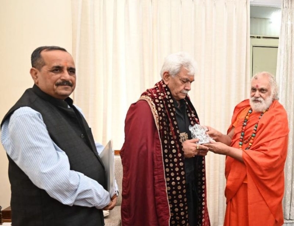 Union Minister, delegations call on LG
