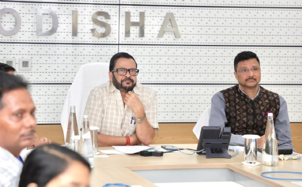 Minister Suresh Pujari on Wednesday chairing   high-level review meeting