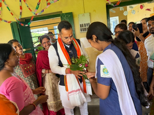 MLA at Tarkeshwar school