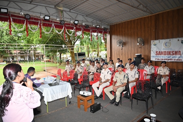 Image of the SSB Organising Awareness Programme On FICN And Cyber Security