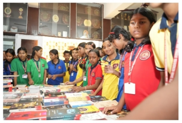 Image of the Creative Hindi Writing Workshop And Book Exhibition Held At Kendriya Vidyalaya.