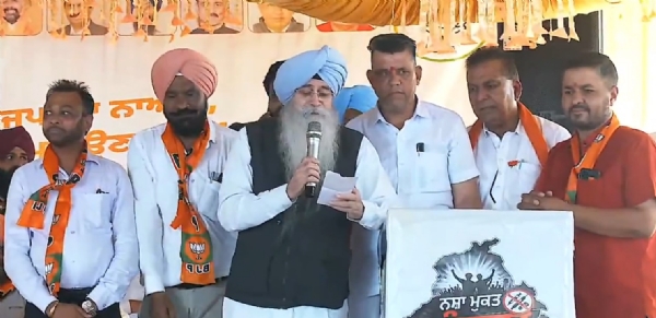 Senior advocate and BJP leader H.S. Phoolka addressing the public